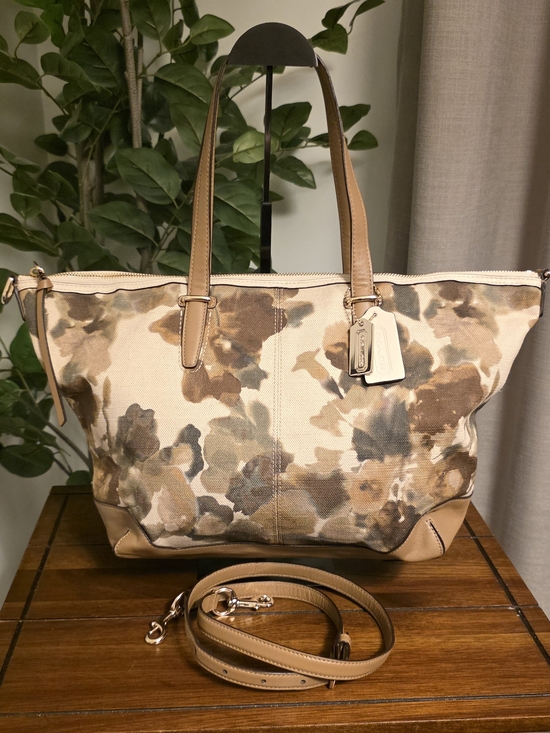 Coach Handbags - Coach Bleecker Cooper Large Satchel  Purse Camo Flower Print